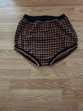 Free People Intimately  “ Falling for You”Knit Shorts - Black & Brown XL.  NWT